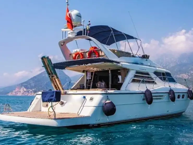 Charter a Custom Made in Antalya (City) on Samboat