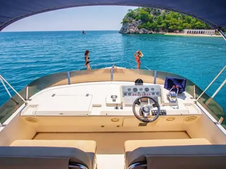 Sailboat to hire Antalya (City) at the best price