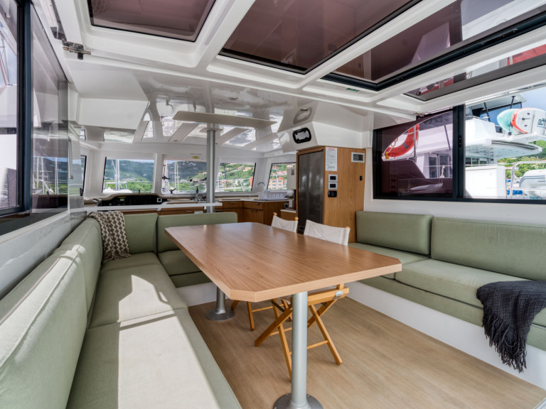 Yacht hire Tortola cheap Bali 4.0