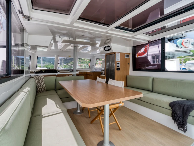 Yacht hire Tortola cheap Bali 4.0