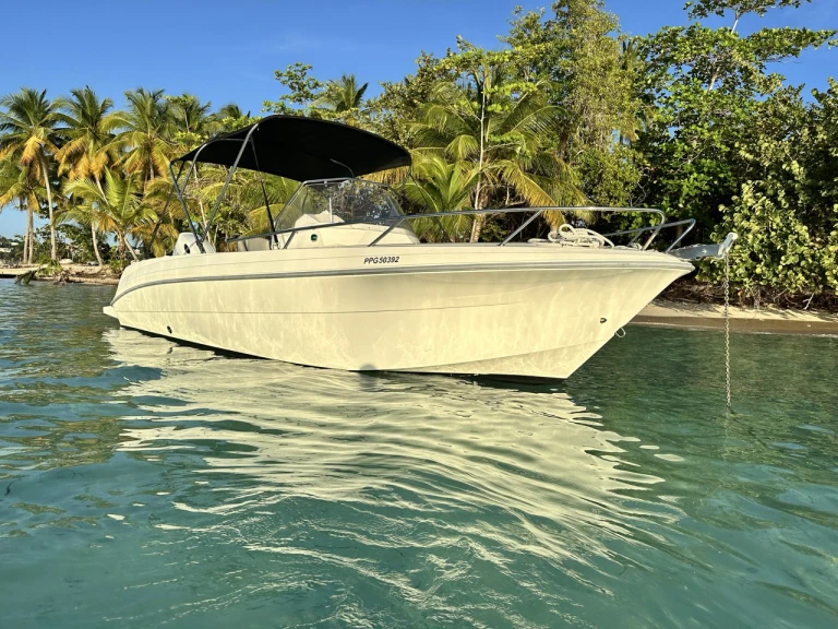 Hire a Pacific Craft Pacific Craft 670 Open Le Gosier