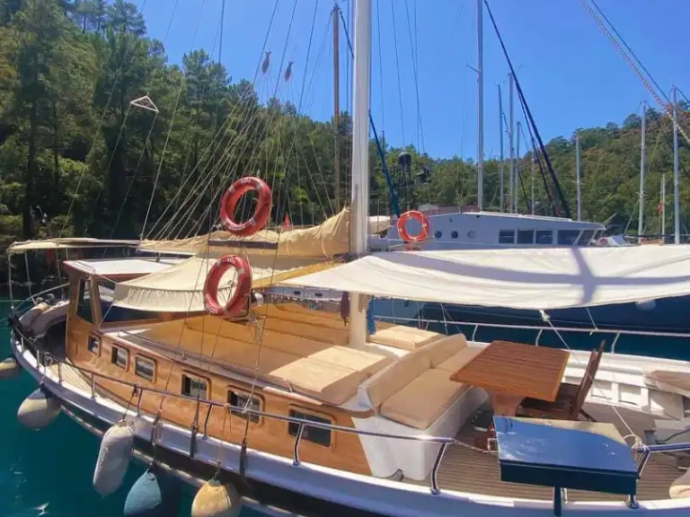 Hire Sailboat with or without skipper Custom Göcek