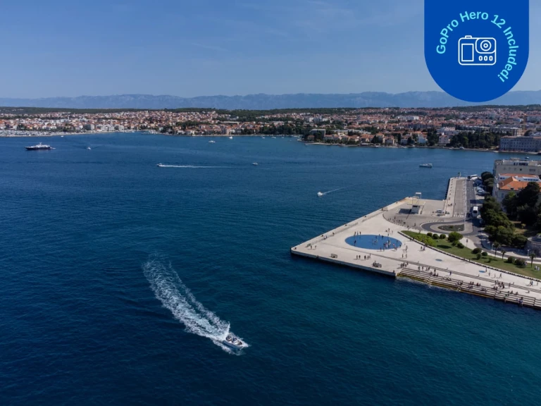 Motorboat to hire Lukoran at the best price