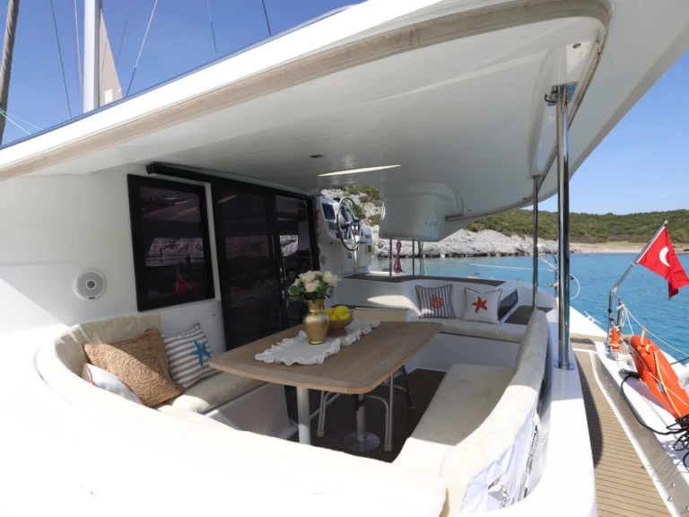 Hire Catamaran with or without skipper Fountaine Pajot Milta Bodrum marina