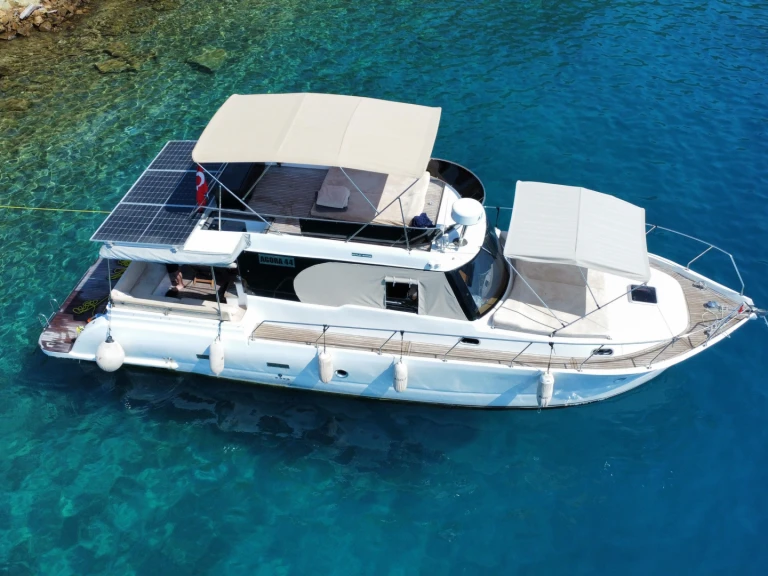 Hire Motorboat with or without skipper Custom Made Skopea Marina