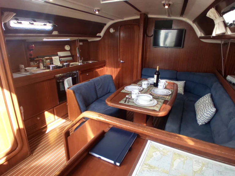 Sailboat hire in Fuerteventura - Bavaria Bavaria 38 Holiday