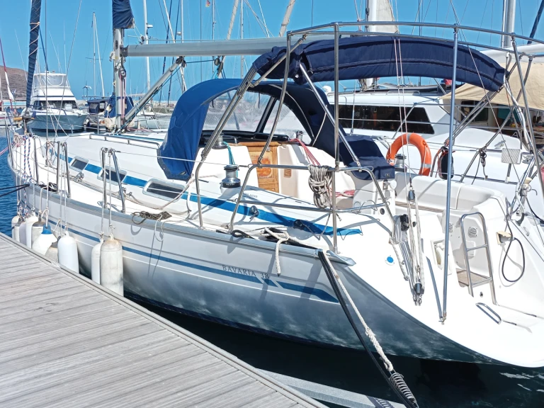 Sailboat to hire Fuerteventura at the best price