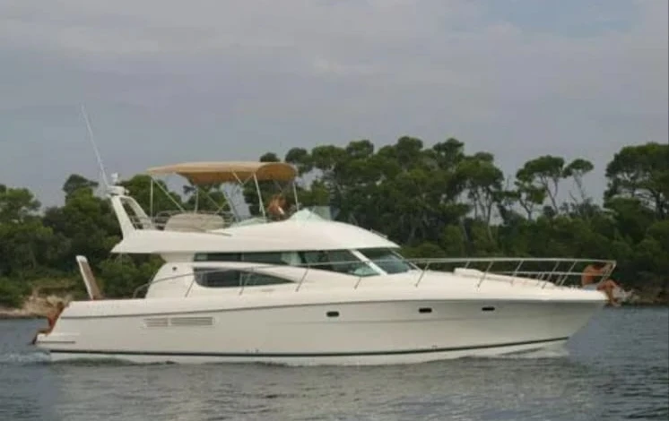 Yacht charter Vigo - Jeanneau Prestige 460 Fly on SamBoat