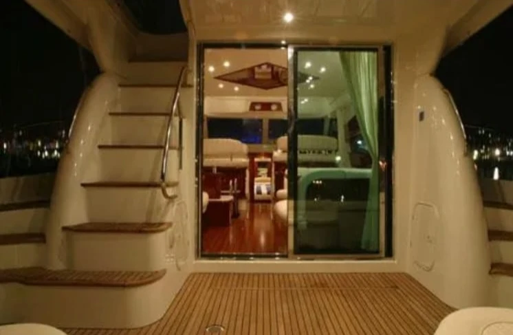 Yacht hire Vigo cheap Prestige 460 Fly