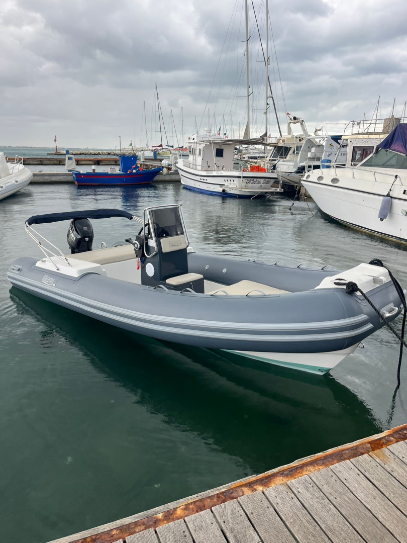 Yacht hire Trapani cheap Noah 5.5