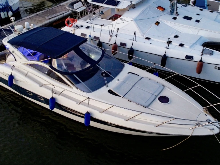 Motorboat to hire Porto Siracusa at the best price
