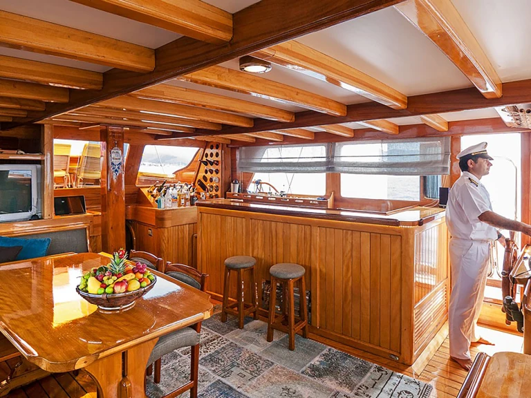 Hire a Custom Gulet-Motor Sailor Nikola Bodrum