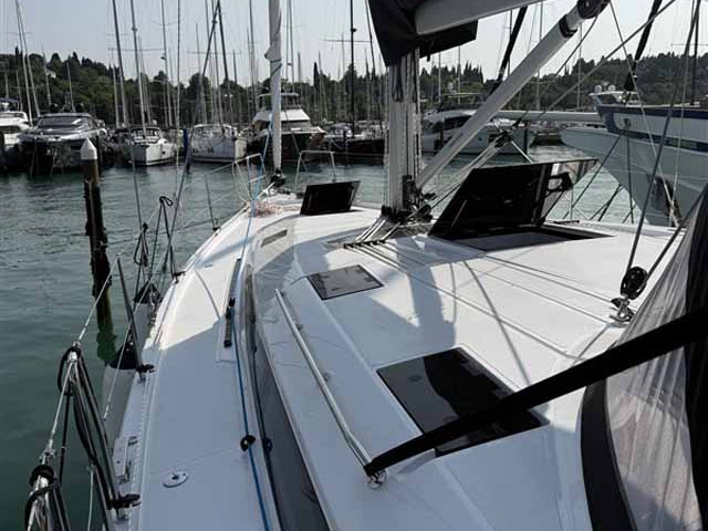 Sailboat hire in Portorož - Elan Impression 45