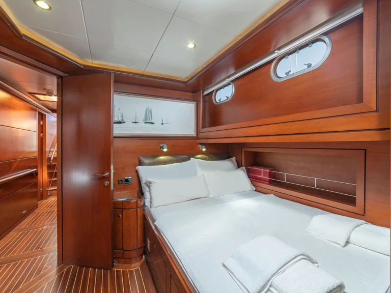 Sailboat to hire Bodrum at the best price