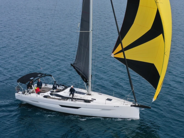 Hire Sailboat Elan with a boat licence