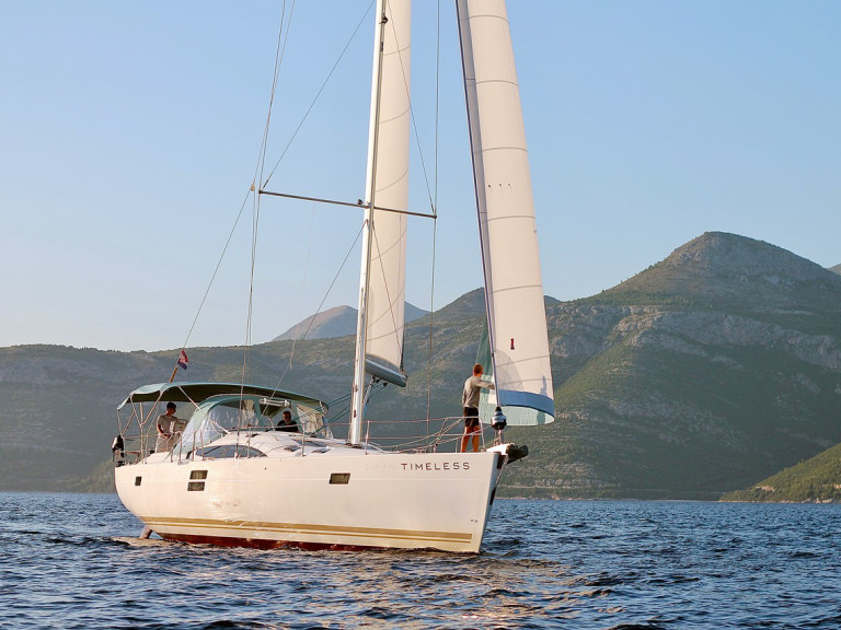 Hire Sailboat with or without skipper Elan Betina