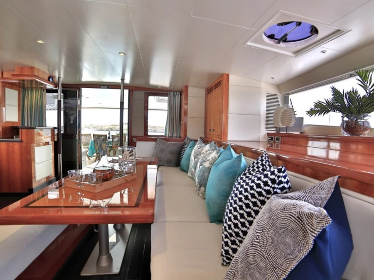 Luxury Yacht hire in Seychelles - Fountaine Pajot WORLD'S END (MED)