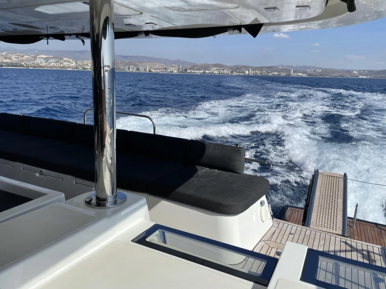 Hire a Lagoon Lagoon 630 Motor Yacht Lávrio