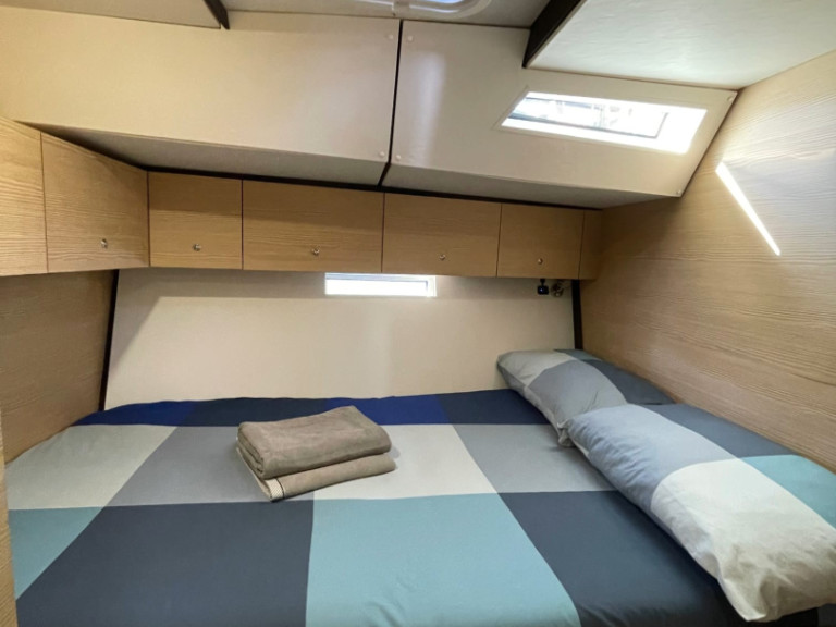 Charter a D&D Yacht D&D Kufner 54[G] in Sukošan on Samboat