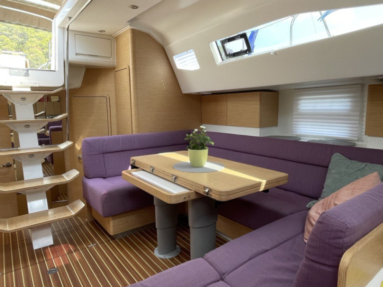Elan Elan 50 Impression (5 cabins) charter bareboat or skippered in  Betina