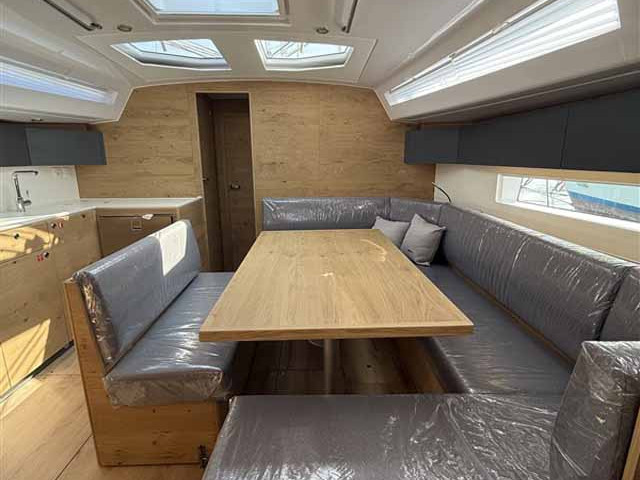 Charter a Elan Impression 45 in Portorož on Samboat