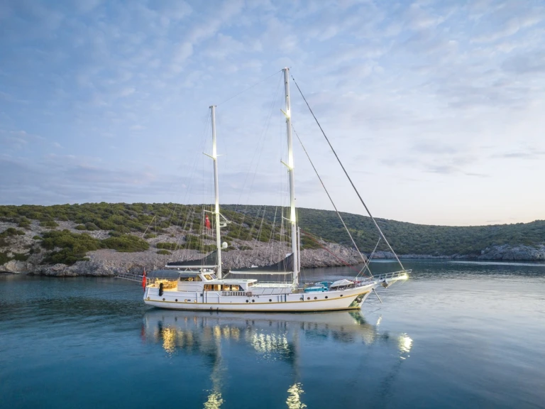 Sailboat to hire Bodrum at the best price