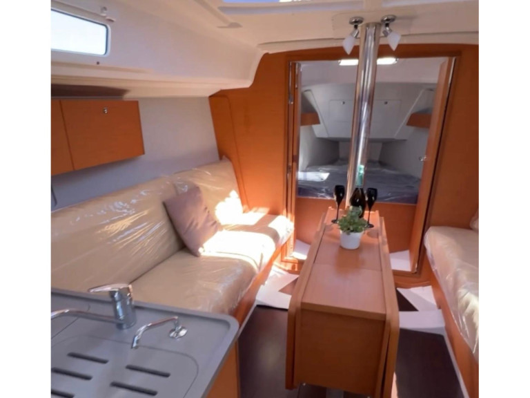 Yacht hire Furnari cheap Dufour 32