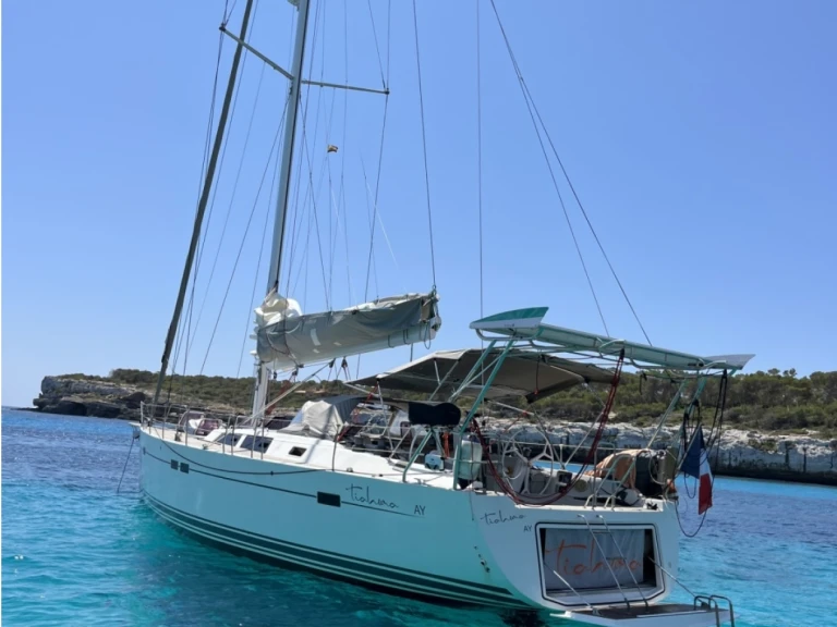Sailboat to hire Sporades at the best price