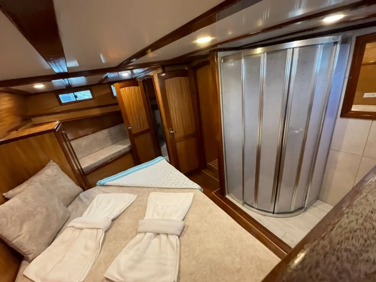 Charter a Custom Made in Antalya (City) on Samboat