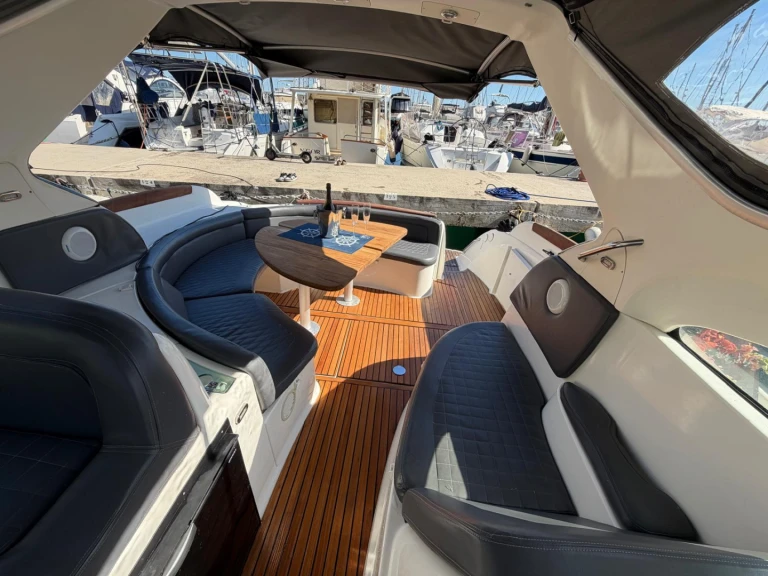 Charter a Jeanneau Prestige 34 in Beaulieu-sur-Mer on Samboat