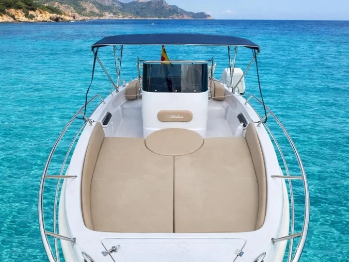Charter a Blumax bluline 21 open in Marina De Cala D'Or on Samboat