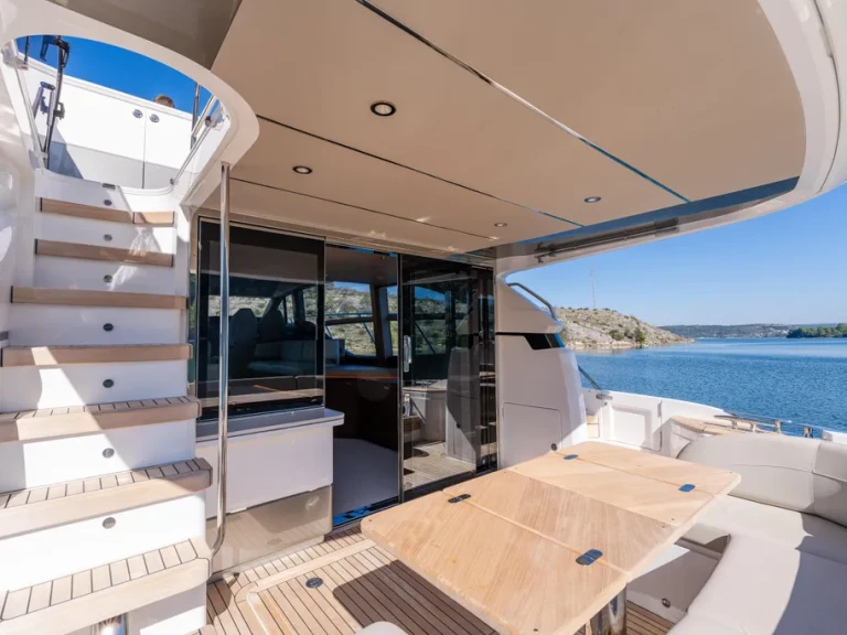 Yacht hire Cannes cheap 55F
