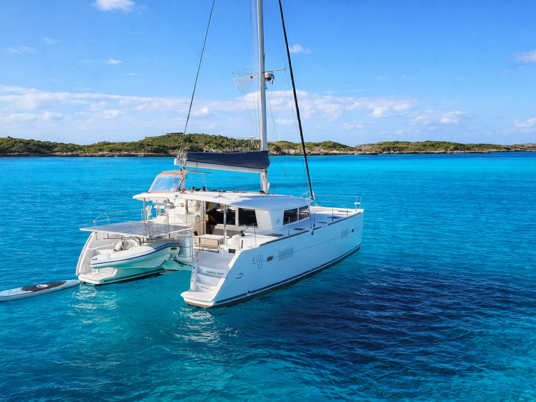 Catamaran hire in Sant Antoni de Portmany - Lagoon Lagoon 400 S2