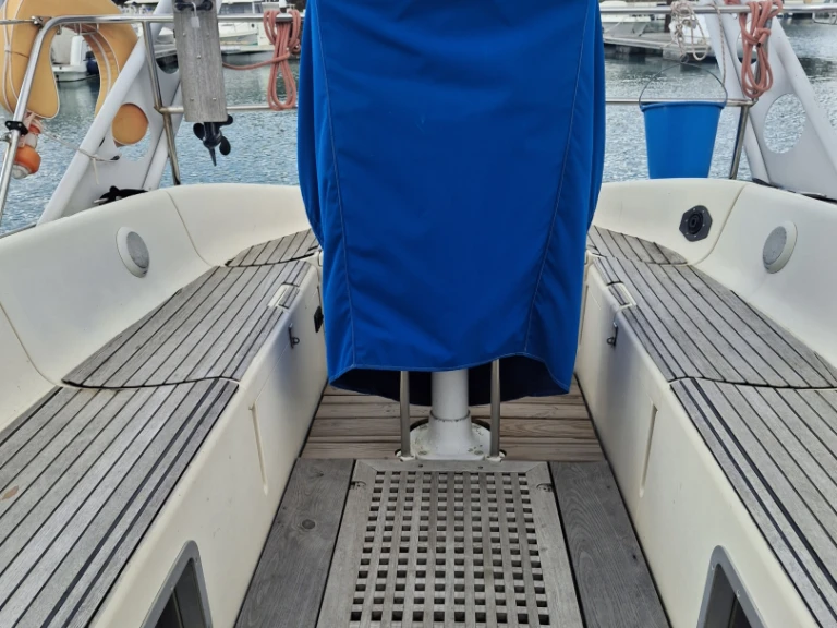 Hire Sailboat with or without skipper Jeanneau Preveza Marina