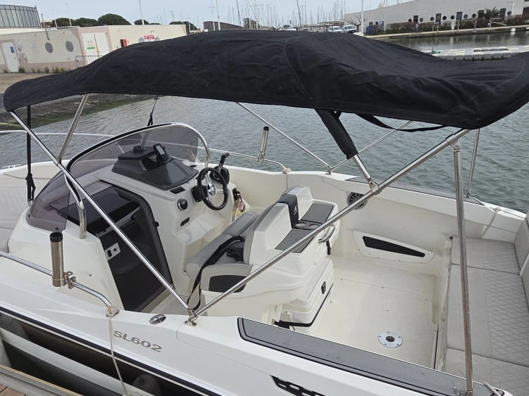 Charter a Karnic 602 sl cruiser in Port-Camargue on Samboat