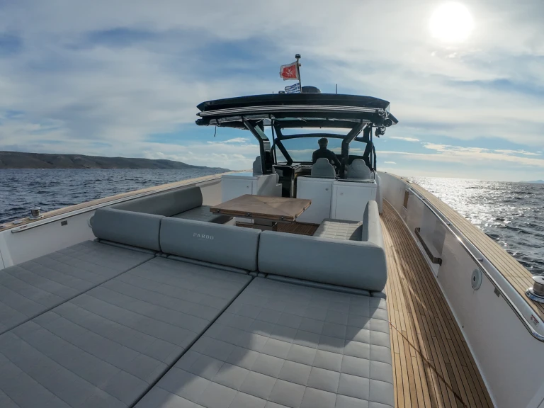 Hire Motorboat with or without skipper Pardo Yachts Cannes