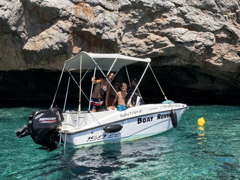 Motorboat to hire Tsoútsouros at the best price