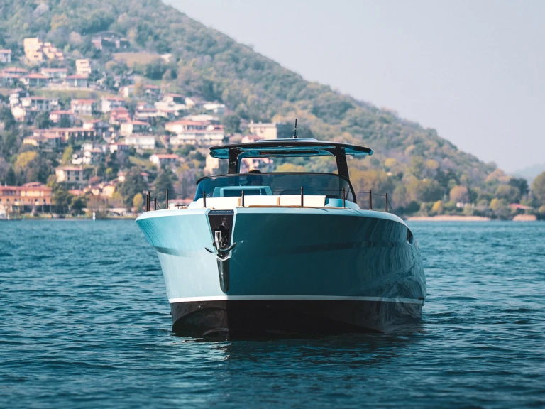 Yacht hire Palau cheap Astor 36