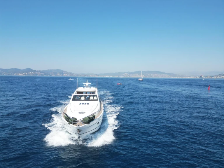 Motorboat hire in Vieux Port de Cannes - Princess Princess V70