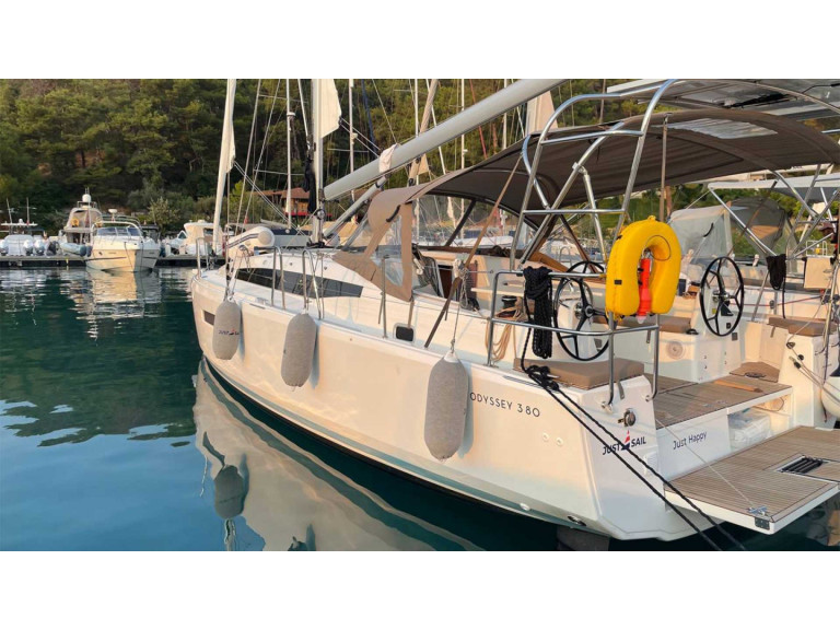 Hire a Jeanneau Sun Odyssey 380 Göcek