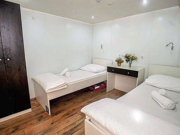 Luxury Yacht hire in Omiš -  Motoryacht