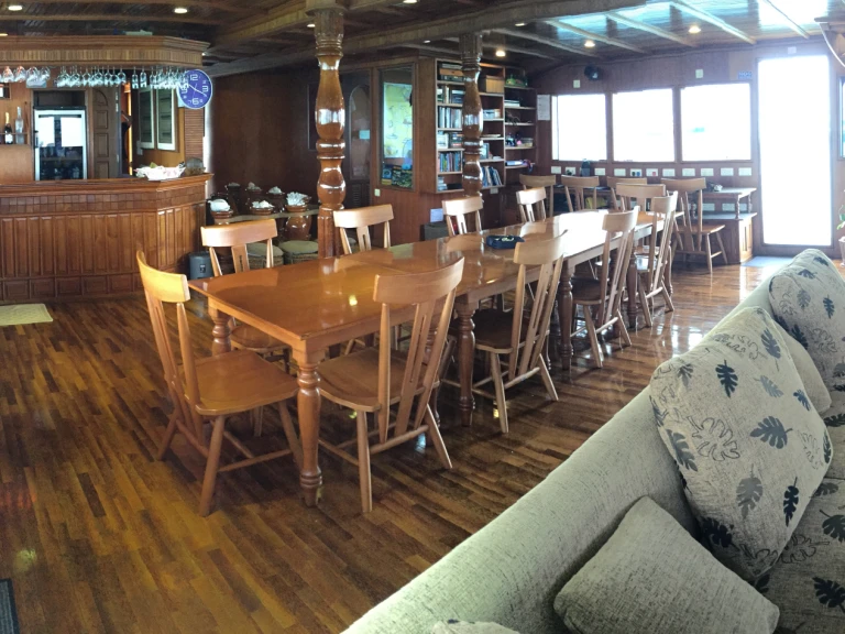 Motorboat hire in Hulhumale -  Conte Max - Cabin (twin bed)