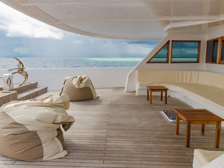 Yacht hire Hulhumale cheap Duke of York - Cabin (triple-1 double + 1 single bed)