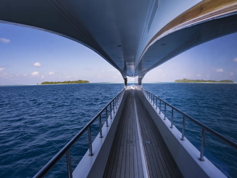 Yacht hire Hulhumale cheap Duke of York - Cabin (triple-1 double + 1 single bed)