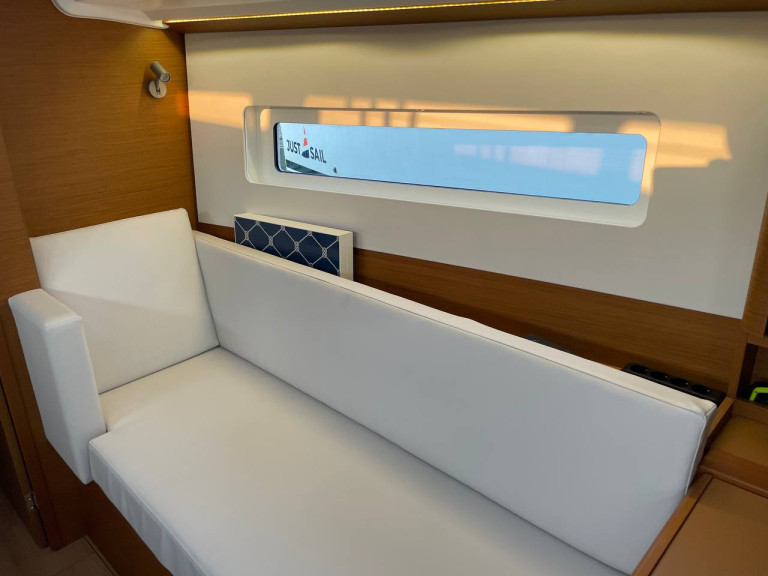 Hire a Jeanneau Sun Odyssey 380 Göcek