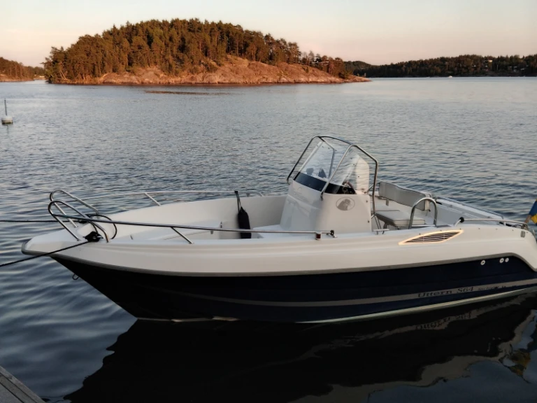 Charter a Uttern S64 Exklusive  in Stockholm on Samboat