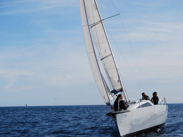 Yacht charter Rapallo - Viko 22s on SamBoat