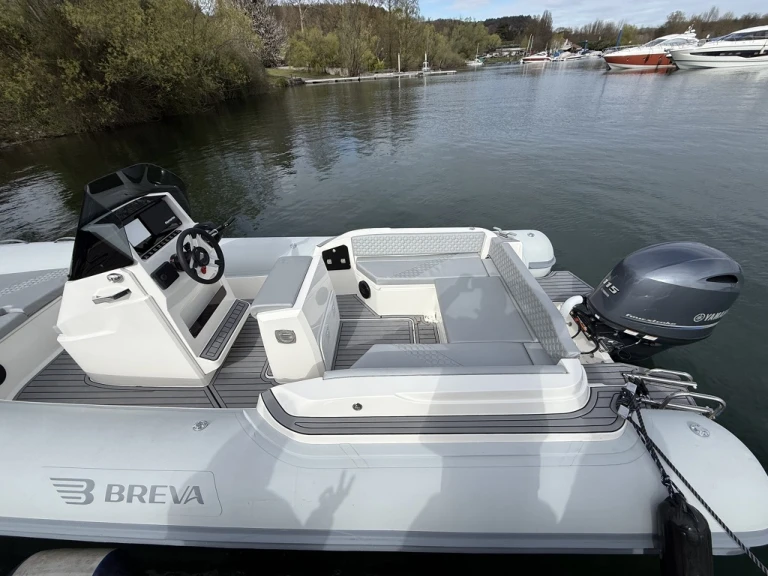 Hire RIB with or without skipper BREVA Sorrento