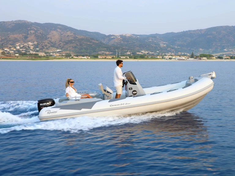 Hire a Ranieri Cayman 21 S Tropea
