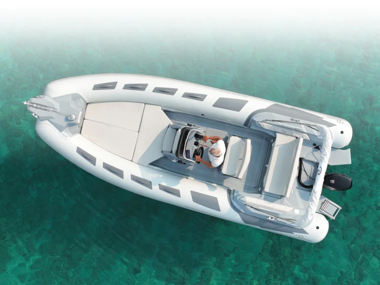 Yacht hire Tropea cheap Cayman 21 S